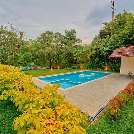 Glen Castle Vagamon Pool Resort By Voye Homes Εξωτερικό φωτογραφία