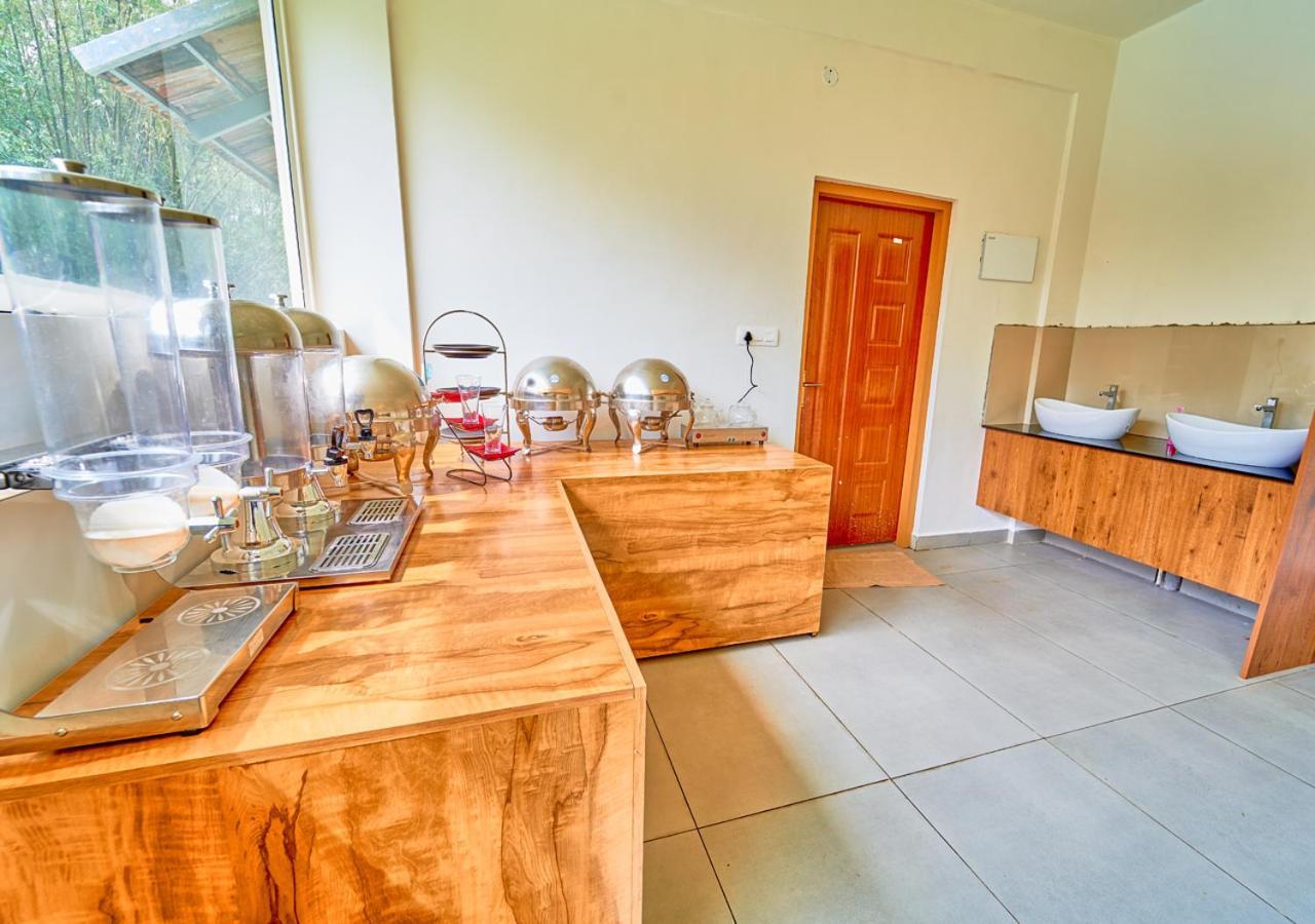 Glen Castle Vagamon Pool Resort By Voye Homes Εξωτερικό φωτογραφία