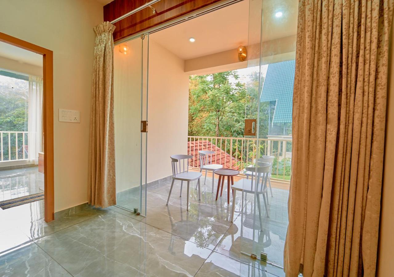 Glen Castle Vagamon Pool Resort By Voye Homes Εξωτερικό φωτογραφία