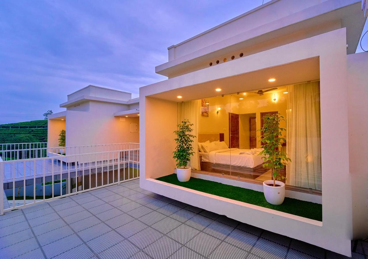 Glen Castle Vagamon Pool Resort By Voye Homes Εξωτερικό φωτογραφία