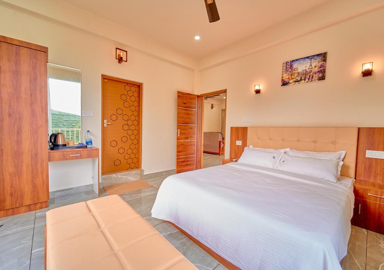 Glen Castle Vagamon Pool Resort By Voye Homes Εξωτερικό φωτογραφία