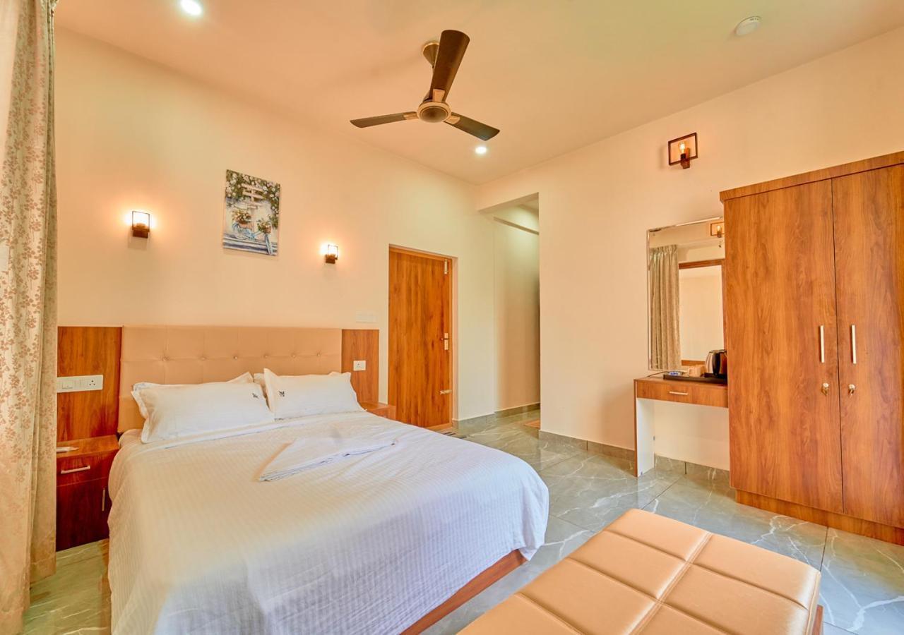 Glen Castle Vagamon Pool Resort By Voye Homes Εξωτερικό φωτογραφία