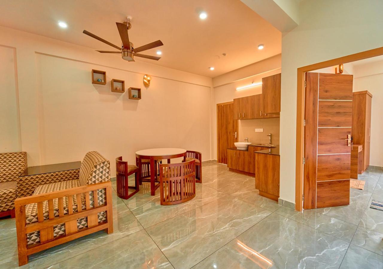 Glen Castle Vagamon Pool Resort By Voye Homes Εξωτερικό φωτογραφία